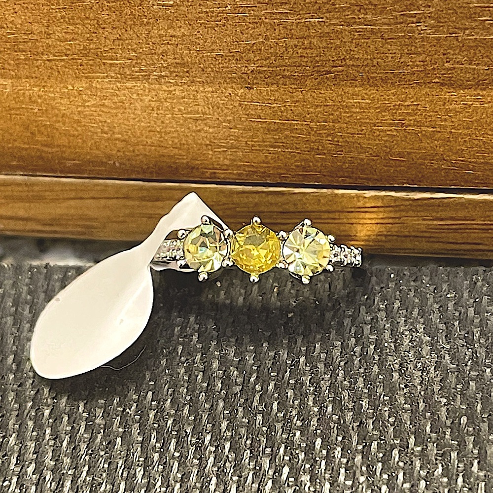 3 Yellow Stone Ring